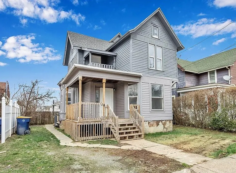 8 Elmwood Ave