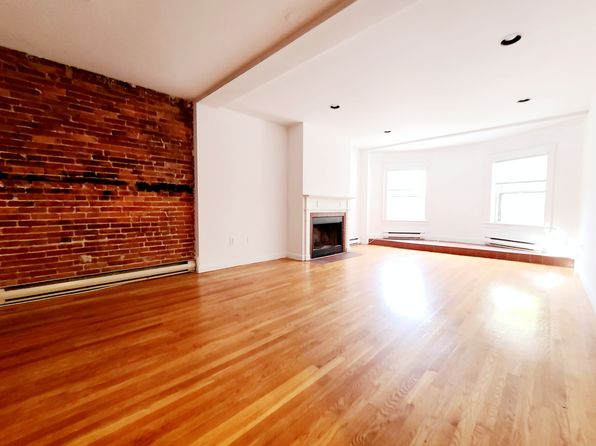 1750 Washington St APT 11