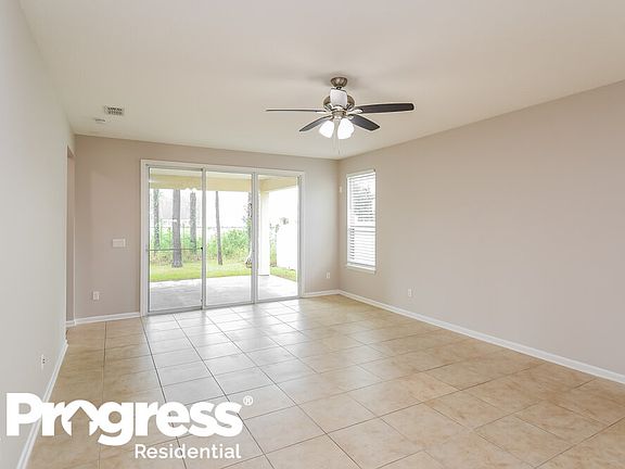 5th image of 654 Briar View Dr