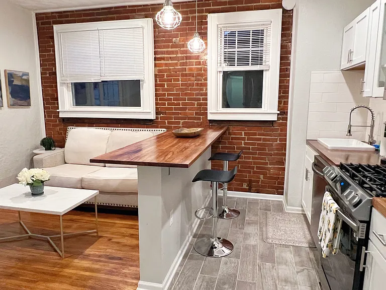 938 13th Ave #1 — Photo 3