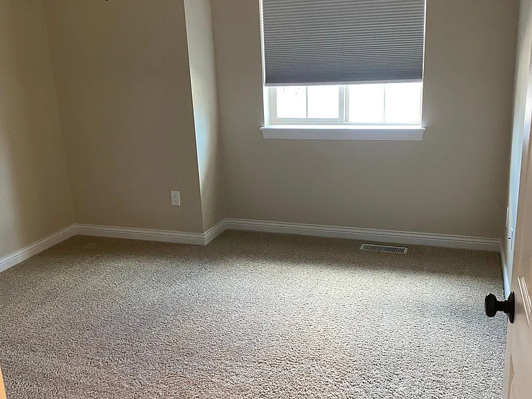 1459 Marilyn Dr — Photo 16
