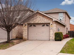926 Walnut St, Burleson, TX 76028