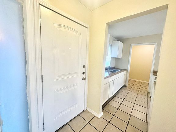4th image of 5101 Purple Sage Dr #A
