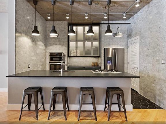 4th image of 411 W Ontario St APT 615