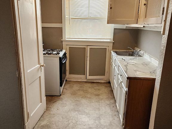 2nd image of 4117 N Florissant Ave #2F
