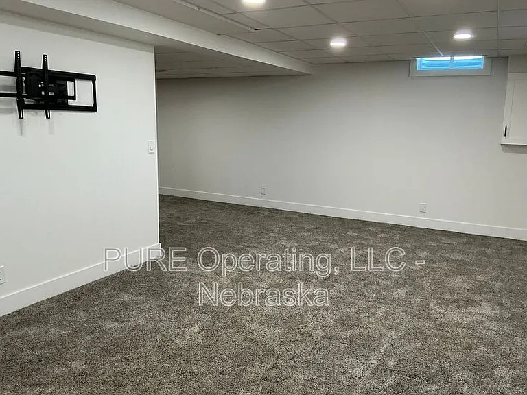 316 N 13th St — Photo 17