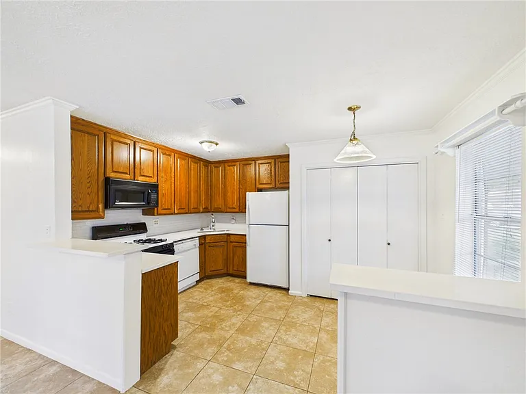 3329 Longleaf Cir — Photo 4