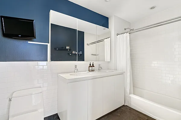 Sold by Compass | media 5