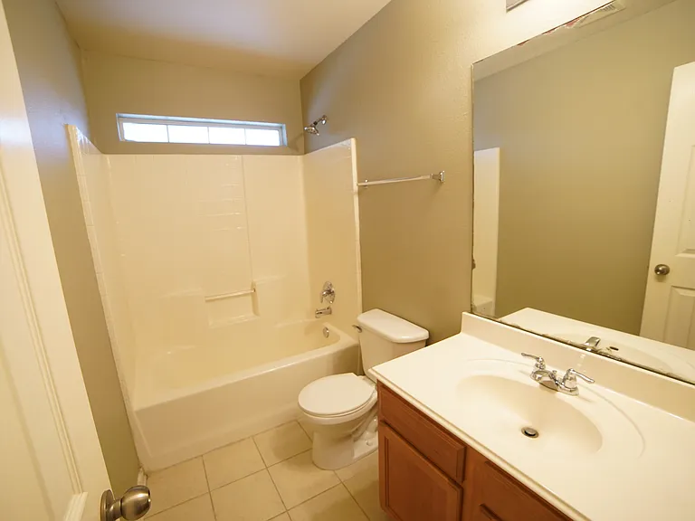 2nd bathroom