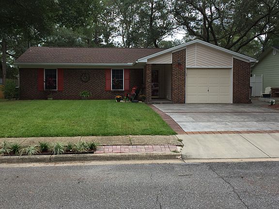 3rd image of 314 Goldenrod Ct