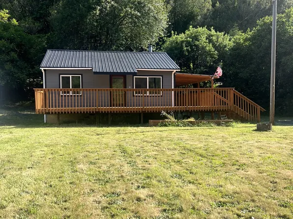 337 Main St, Scottsburg, OR 97473