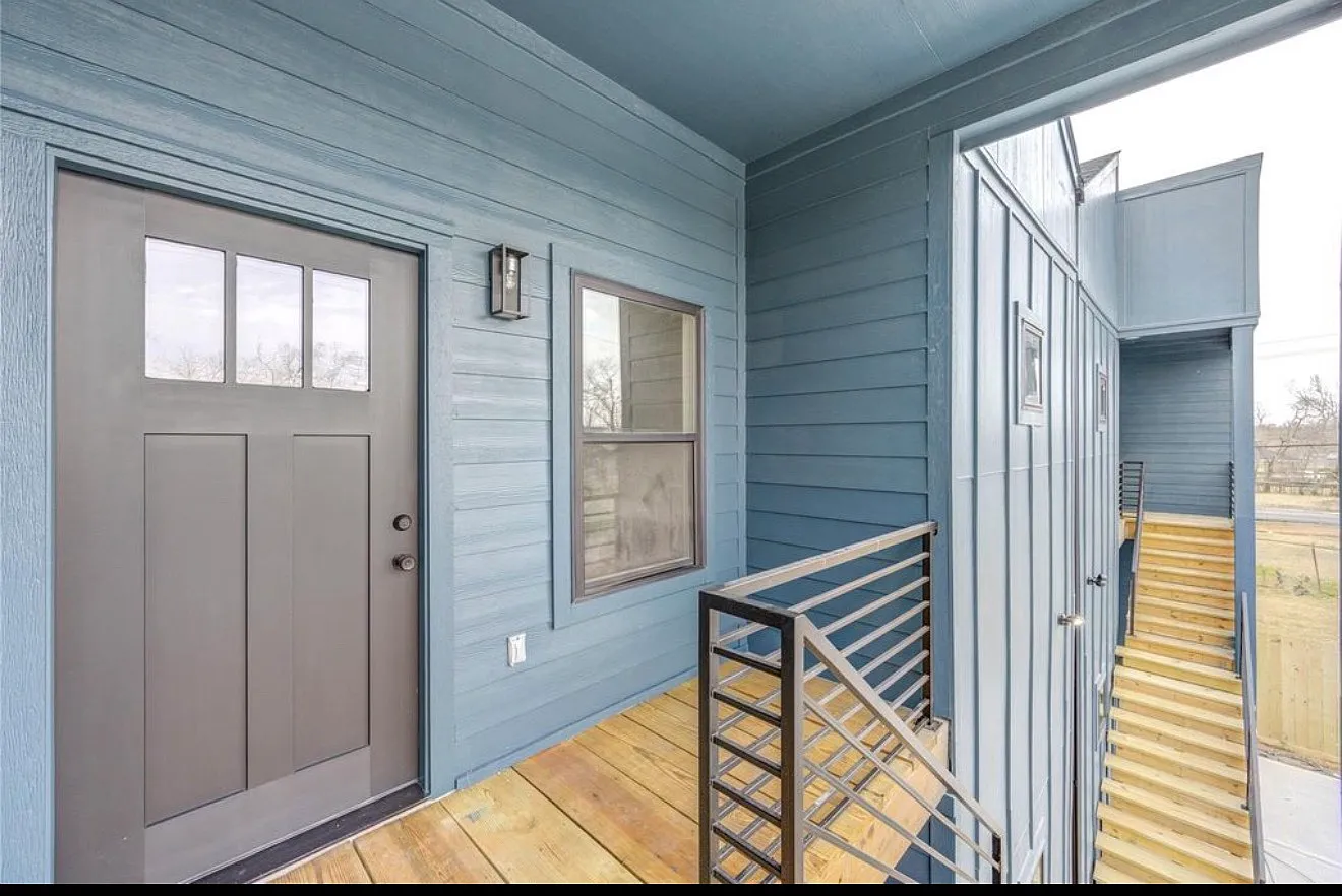 3 bed, 2500 sqft, $1,800 — Photo 3