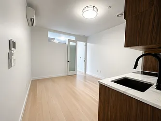 368 Leonard Street, #2C