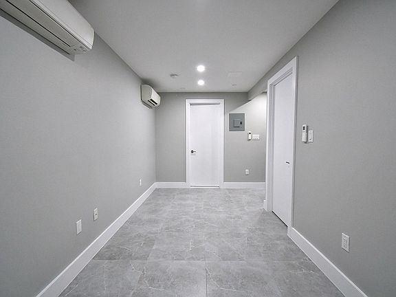 5th image of 1419 Vyse Ave #1B