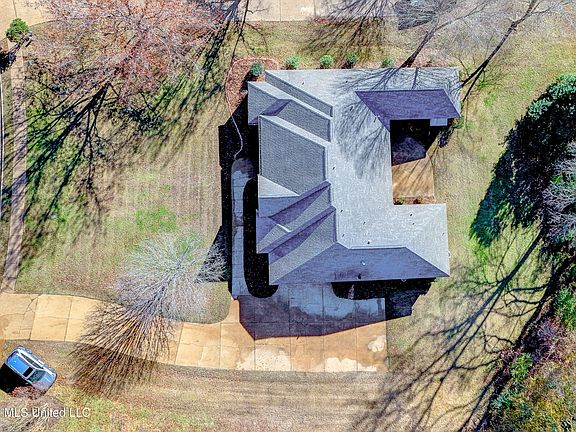 2nd image of 103 Carlton Place Dr