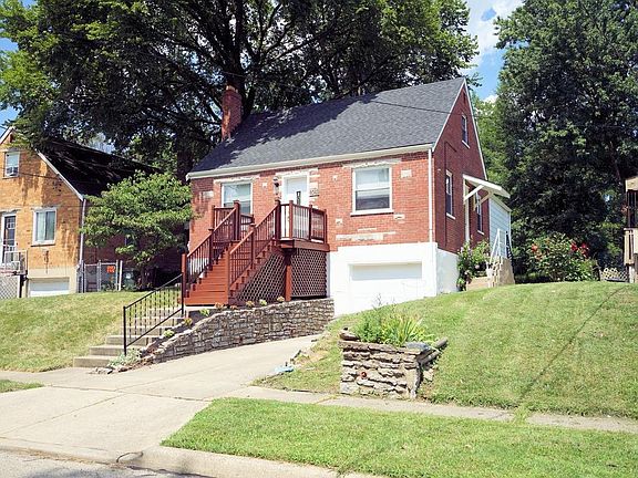 3rd image of 8045 Blanchetta Dr
