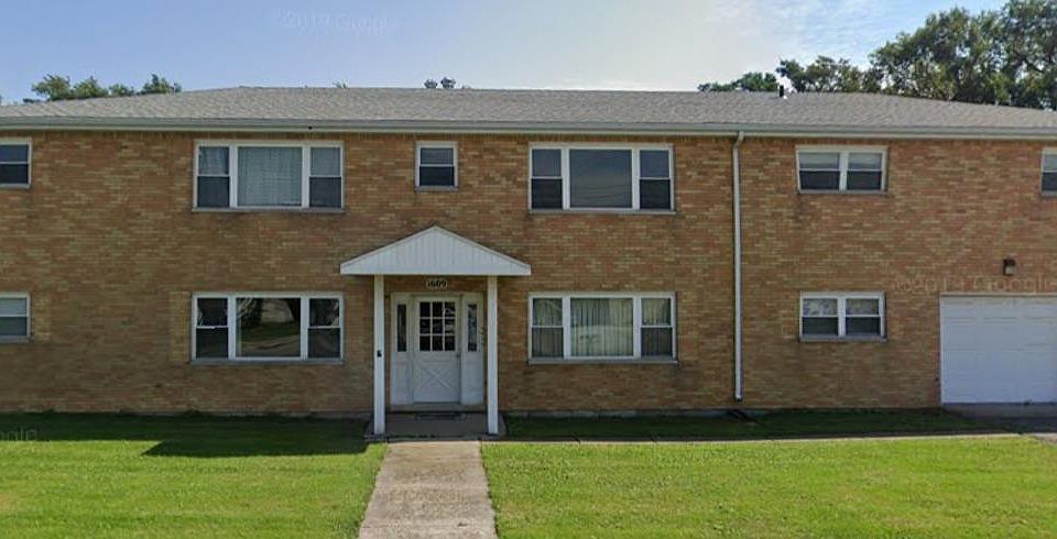 1st image of 1609 Sheffield Ave #2N
