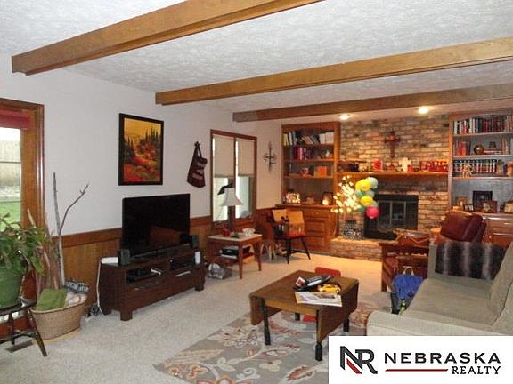 3rd image of 607 Michael Dr