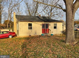 1379 Stanley Ave, Chambersburg, PA 17202