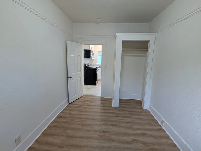 1205 Peralta Ave #4 — Photo 11
