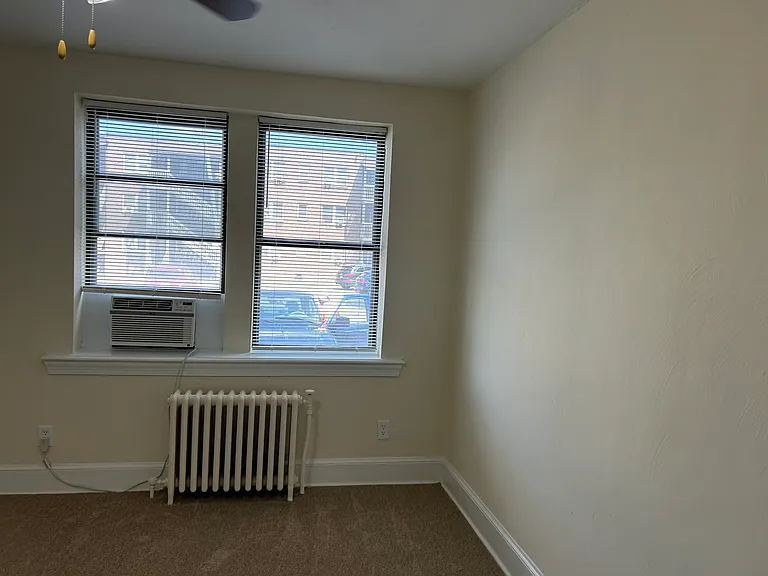 Park Manor — Photo 11