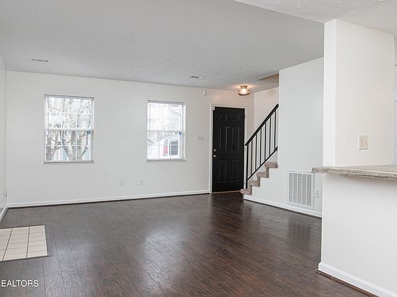 2nd image of 808 Olde Pioneer Trl APT 182