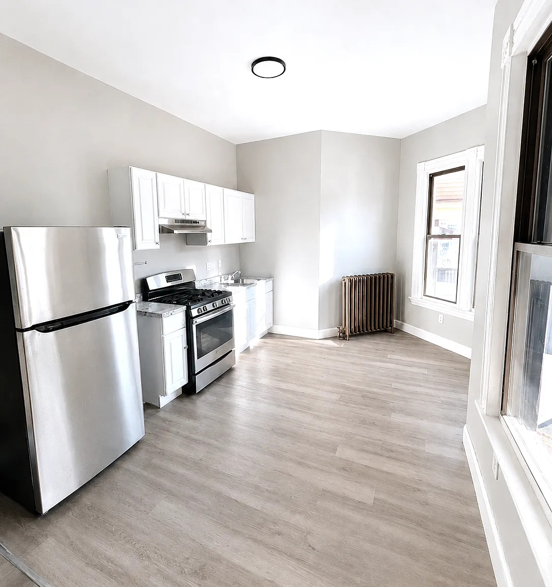 1 bed, $1,300 — Photo 2