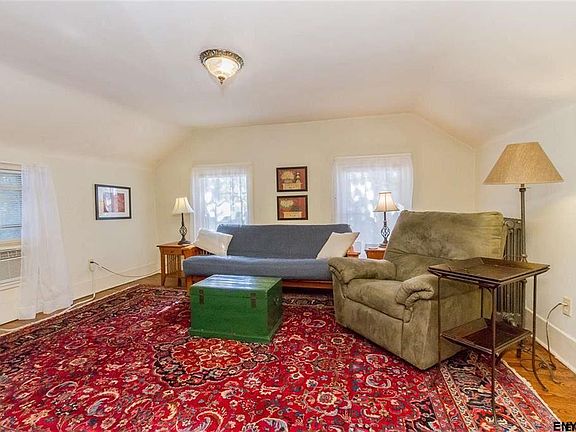 4th image of 79 Lake Ave #3