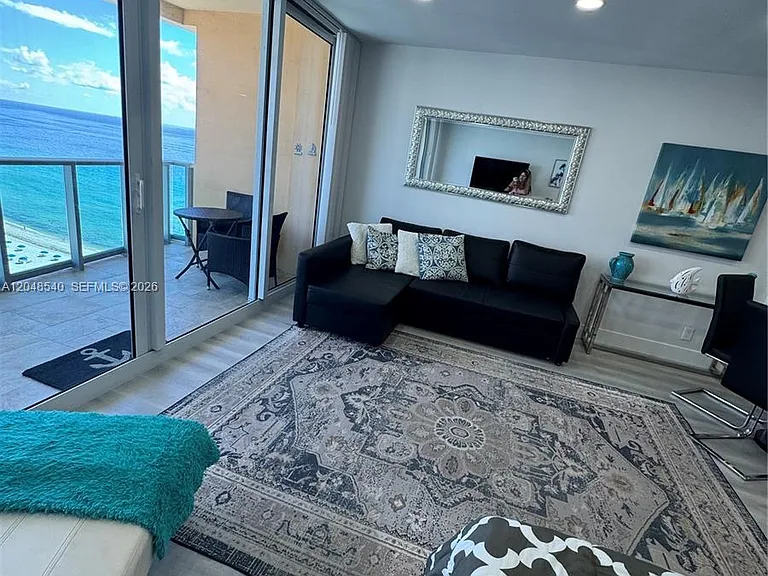 2501 S Ocean Dr #Penthouse 05 — Photo 16