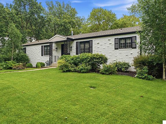 3rd image of 3125 Kucera Dr