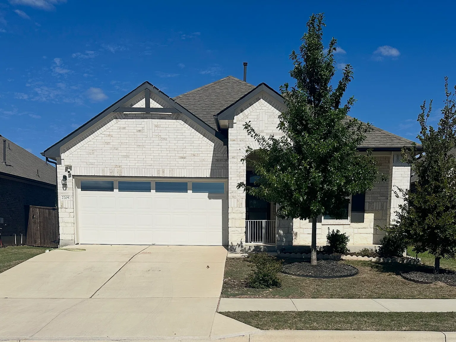 4 bed, 1944 sqft, $2,450 — Photo 1