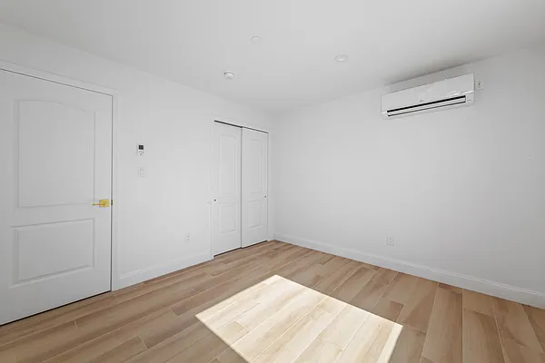 Rented by NY Space Finders Inc. | media 7