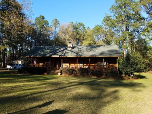 119 Whispering Pines Dr, Bainbridge, GA 39819