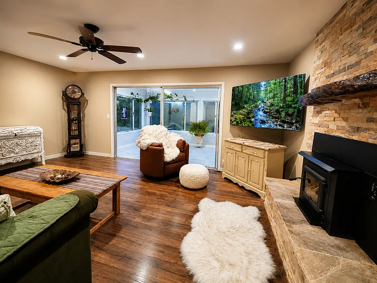 Blue Bell Ct — Photo 24