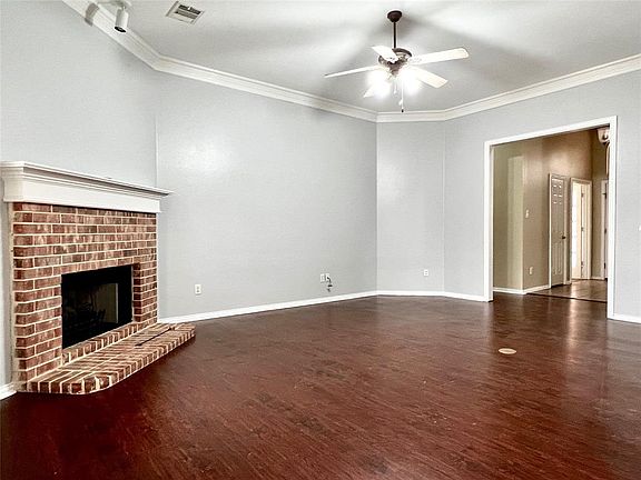 4th image of 1103 Hartman Ct