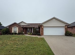 1926 E Aspen Pl, Shawnee, OK 74804