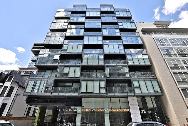 38 Stewart St #302 — Photo 15