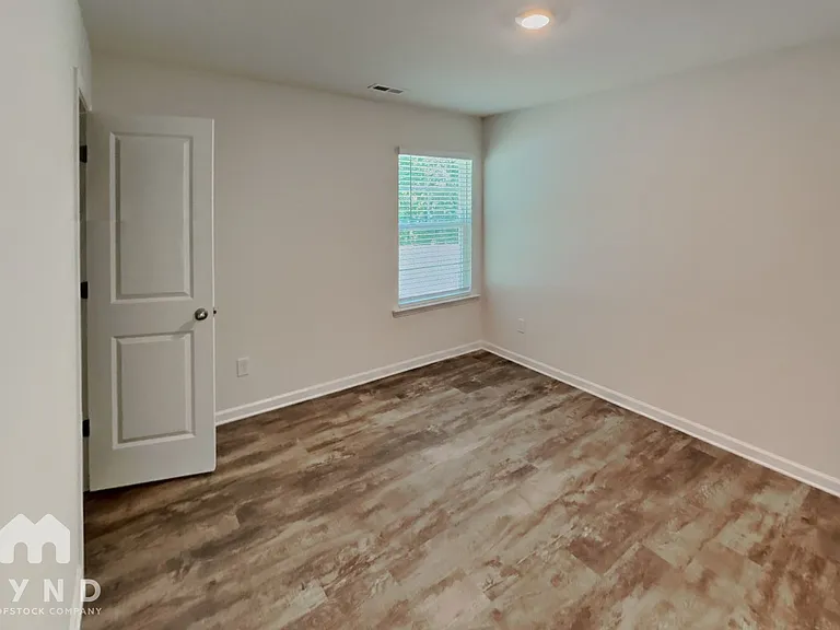 1025 Jaxson Terry Ln — Photo 16