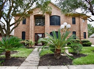 11013 Birch Dr, La Porte, TX 77571