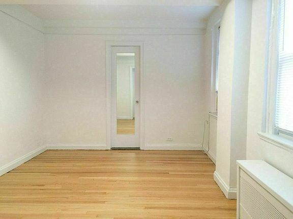 3rd image of 314 E 41st St #1407A