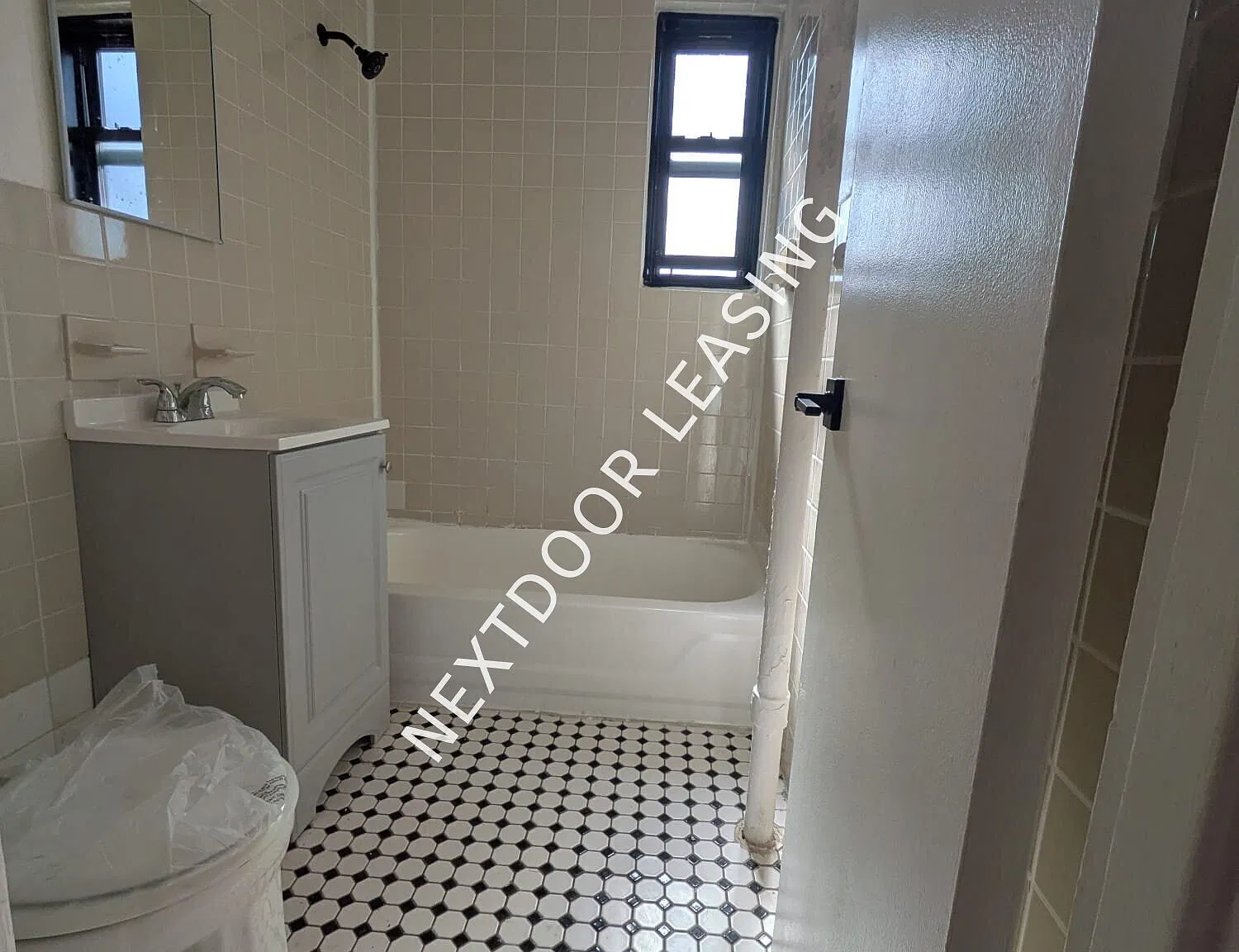 65 Belgrove Dr — Photo 2