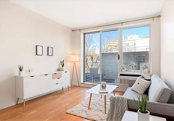 3rd image of 111 Monroe St #3E