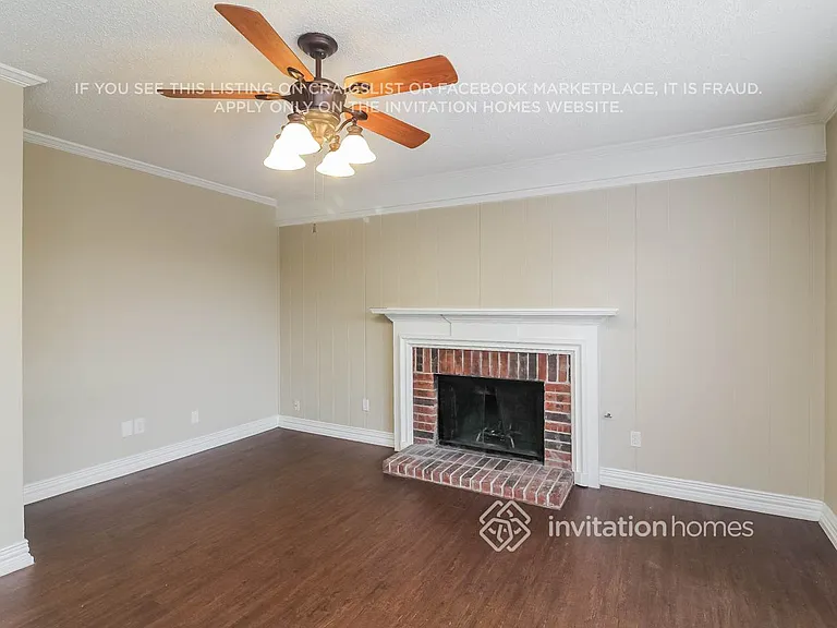 411 Merritt St — Photo 2