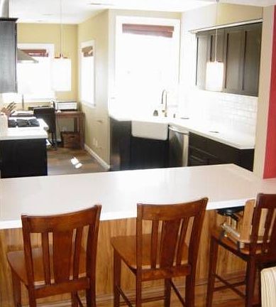 Bar to Kitchen