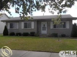 25436 Norvell St, Chesterfield, MI