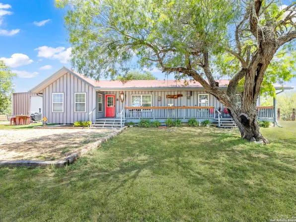 6946 County Road 145, Kenedy, TX 78119