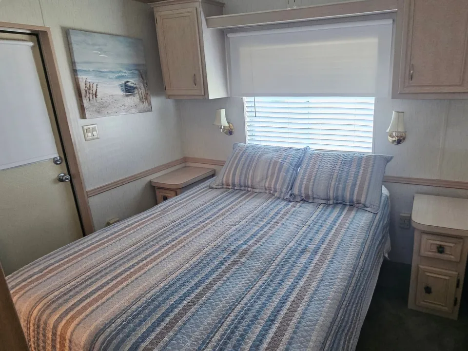 2933 Discovery Pl