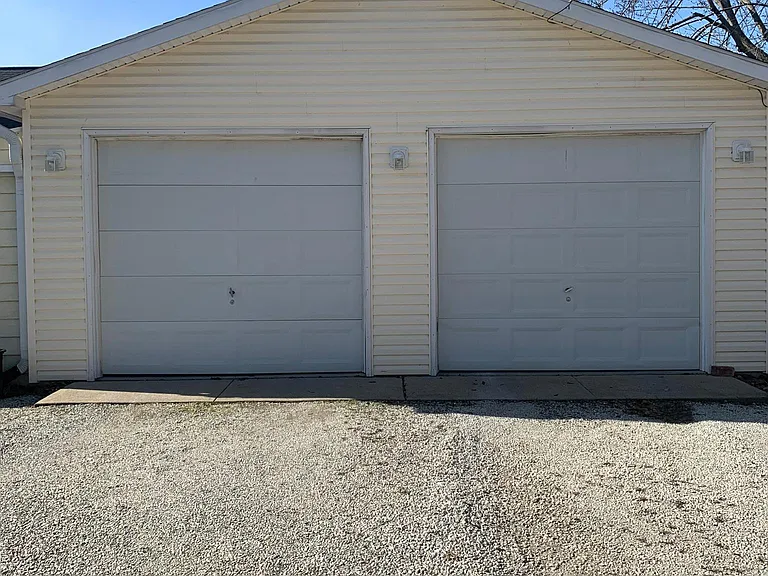 239 Columbia Ave — Photo 20