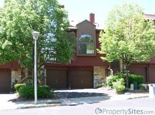 5 Fox Hunt Dr, Rockaway, NJ 07866