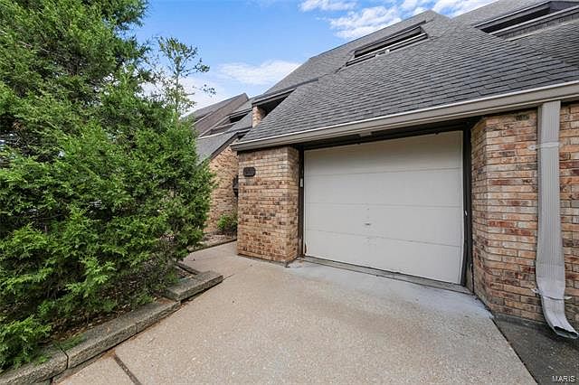 1st image of 974 Somerfor Pl